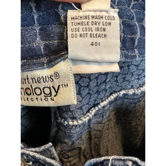 Newport News Jeanology snakeprint embossed denim jeans Size 8 - Picture 5 of 6